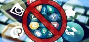 Read more about the article Mauritius Blocks Social Media Until After Election Amid Wiretapping Row