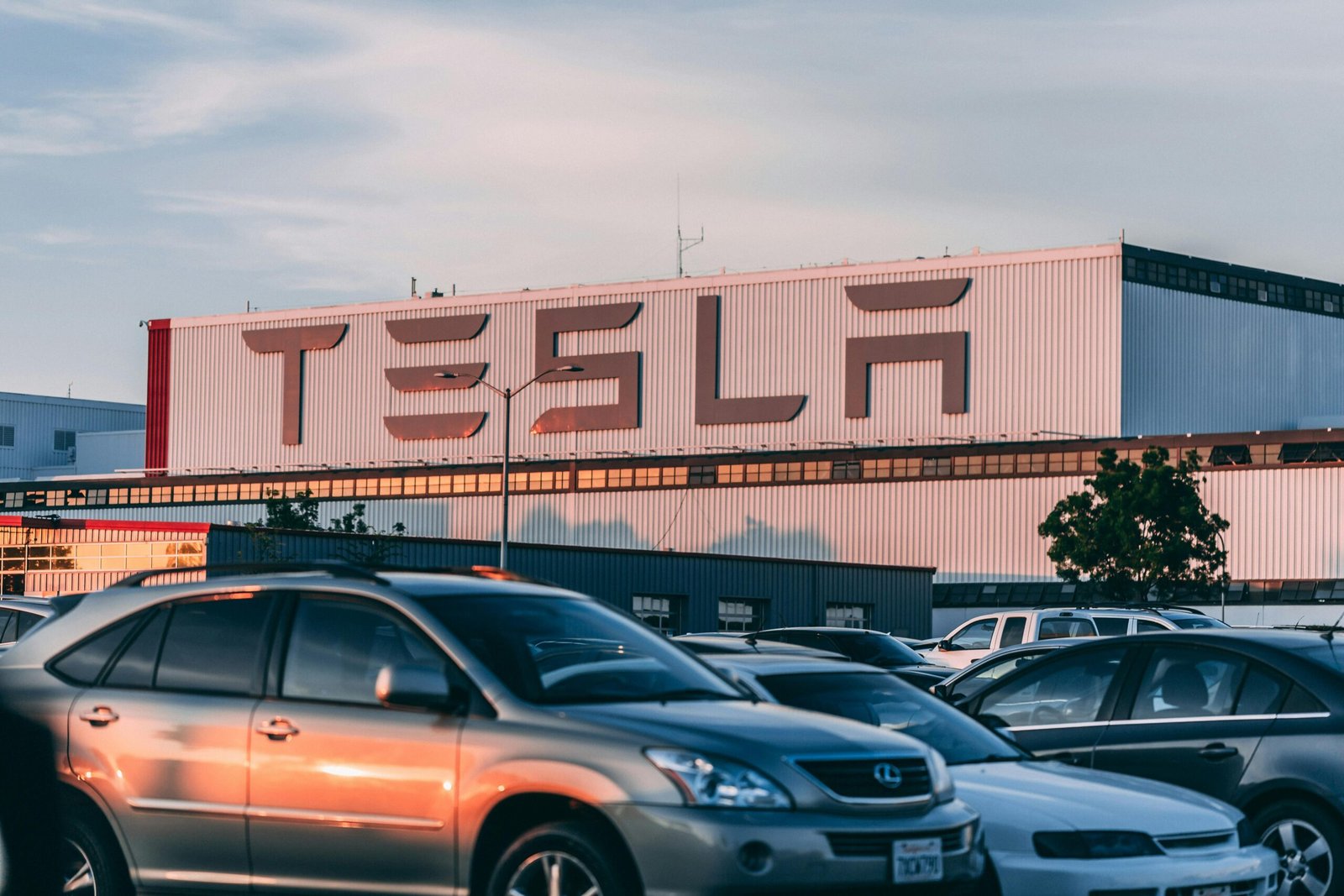 You are currently viewing Best EV Car Brands in Mauritius